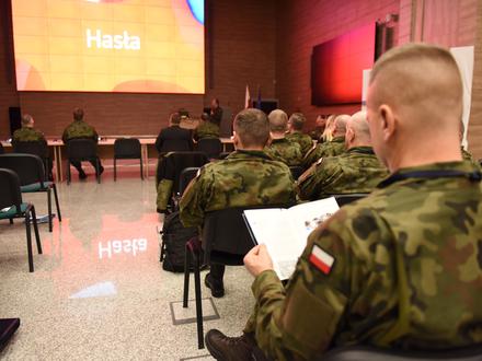 Jak wojsko buduje Cyberarmię – spotkanie WSZW i WKU w NCBC